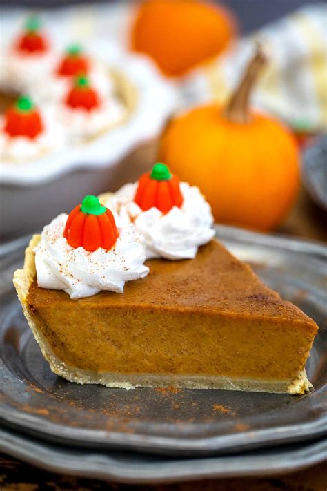 Baking a Classic Pumpkin Pie: Tips and Tricks