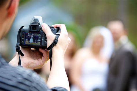 Capturing Every Moment: Selecting an Exceptional Wedding Photographer