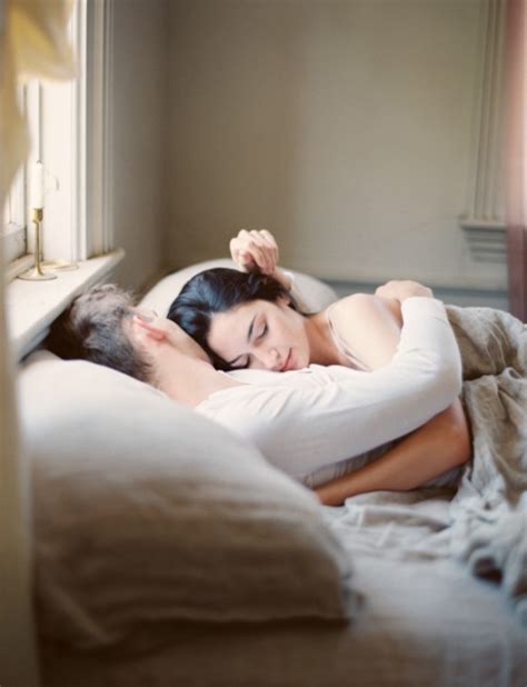 Creating the Perfect Atmosphere for Cuddling in Your Bedroom