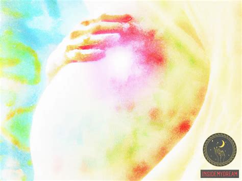 Dreams About Pregnancy in Authority Figures: Understanding Symbolism and Meaning
