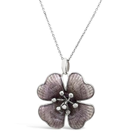 Embracing Nature: The Rise of Floral-Inspired Jewelry