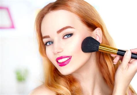 Embracing Your Unique Features: Tips for Accentuating Your Individuality Through Makeup