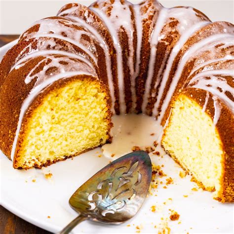 Enhancing the Flavor with Delicious Pound Cake Variations