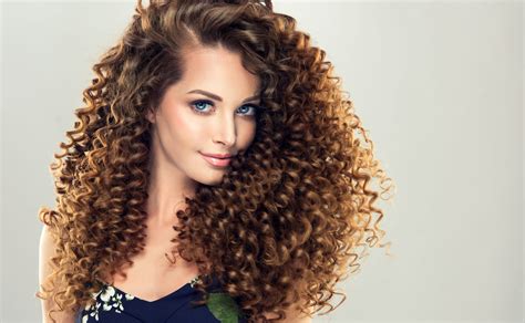 Essential Tips for Beautiful Hair: Achieve Gorgeous Curls