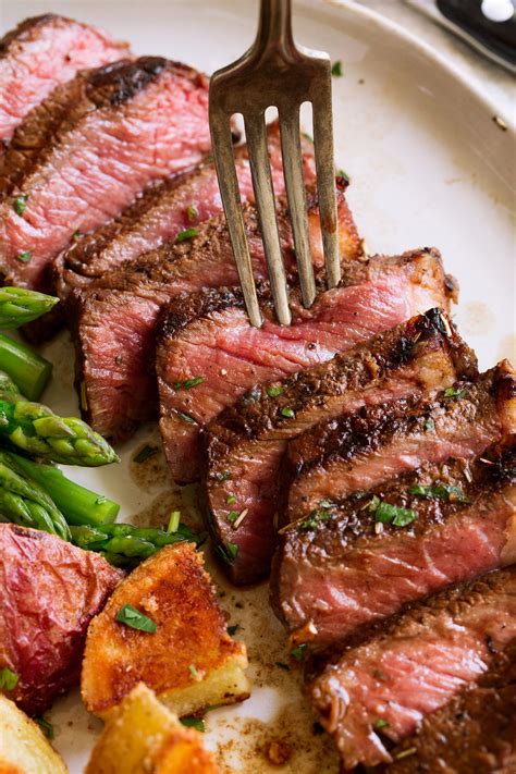 Explore the Thrilling Universe of Steak Marinades and Flavor Enhancements