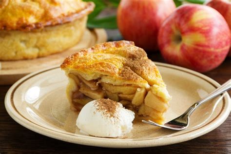 Exploring Regional Apple Pie Variations