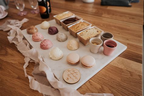 Exploring the Delightful Experience of Wedding Cake Tasting