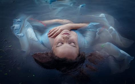 Exploring the Potential Benefits of Floating Dreams on Mental Well-being
