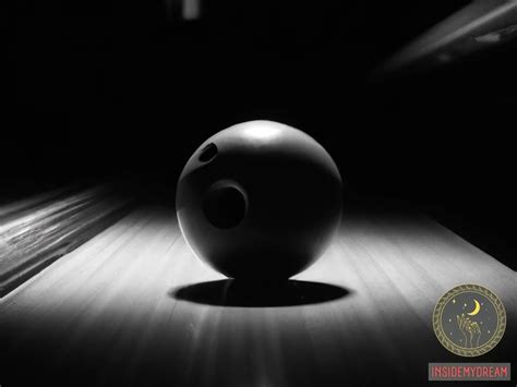 Exploring the Symbolic Significance of Bowling Balls in the Analysis of Dreams