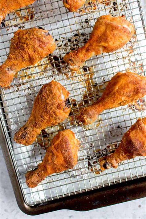 Finger-Licking Good: Tips and Tricks for Savouring Crispy Chicken Drumsticks with Elegance