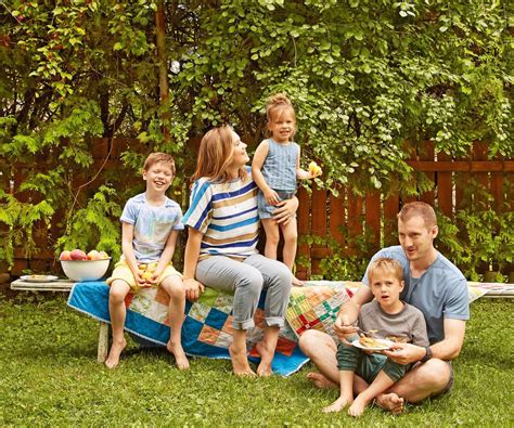 Fun-filled Activities and Entertainment for Every Member of the Family: Enjoyment in Your Expansive Backyard