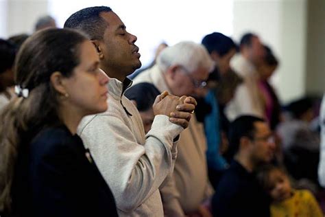Maintaining Focus and Discipline During Congregational Prayers
