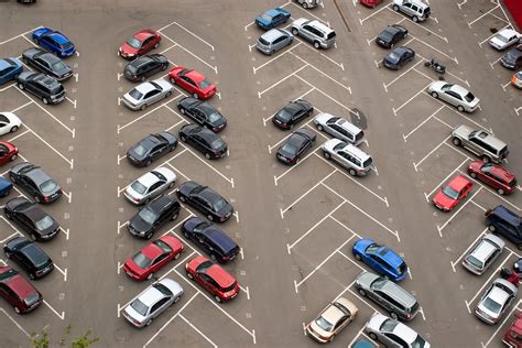Practical Strategies for Locating Your Parked Vehicle in Real Life