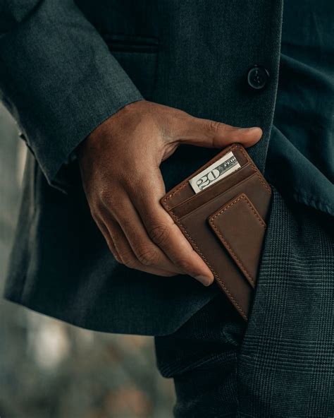 Quality Matters: Investing in a Durable and Long-lasting Wallet