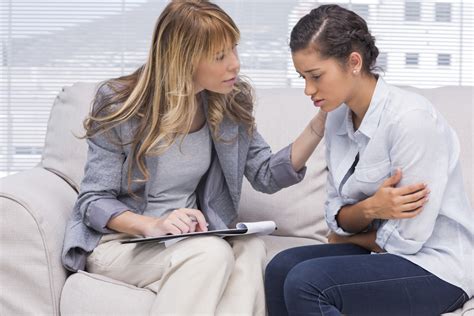 Seeking Professional Assistance: When to Consult a Dream Therapist