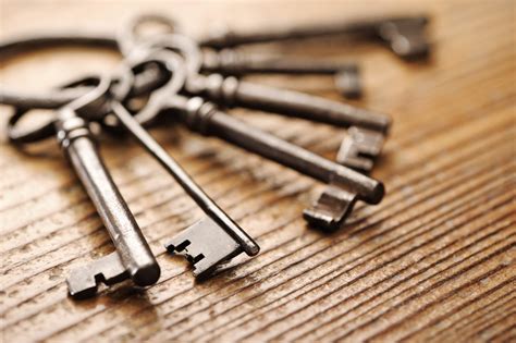 The Art of Giving: Embracing the Symbolic Significance of Keys
