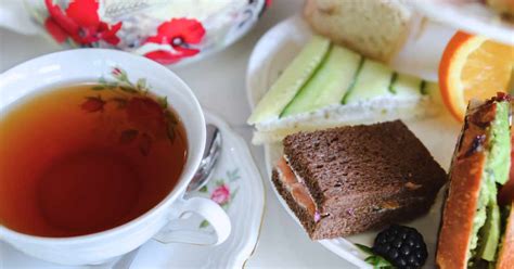 The Art of Pairing Tea and Bread: Elevating Flavor Combinations