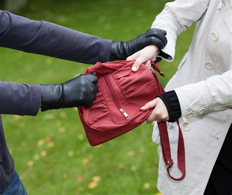 The Connection Between Fear and Dreams of Handbag Theft
