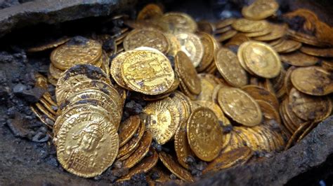 The Ecstasy of Unearthing: Stories of Invaluable Golden Treasures Discovered