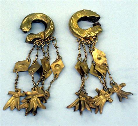 The Legacy of Golden Ear Ornaments: Tracing their Evolution throughout Time