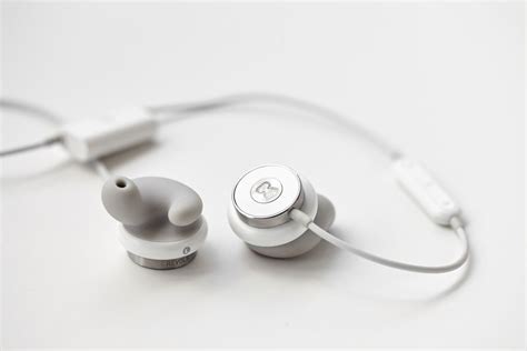 The Path to Unrivaled Bliss: Discover the Unparalleled Comfort of Natural Fiber Earphones