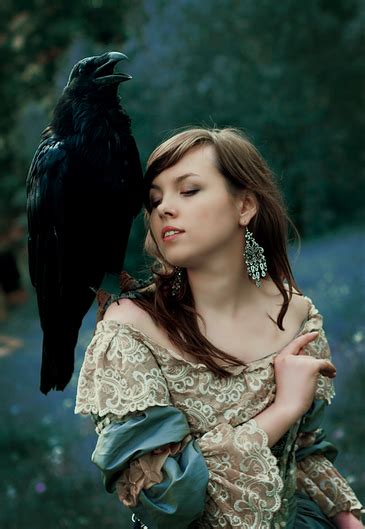 The Possible Meanings of a Crow Perched on Your Shoulder in a Dream