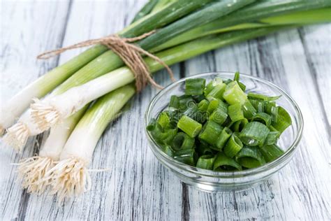 The Science Behind the Alluring Aroma of Fresh Scallions