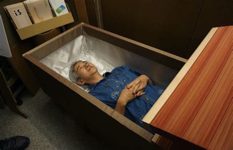 The Significance of Personal Experiences in Dreaming about Mortality and Coffins