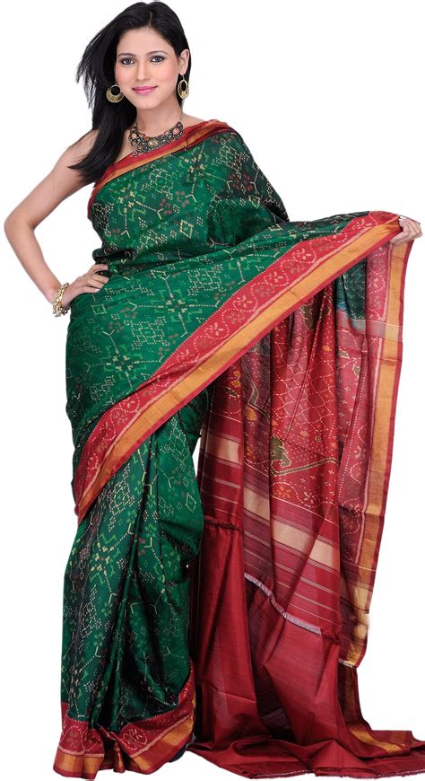 The Symbolic Value of the Verdant Sari in the Vibrant Tapestry of Indian Culture