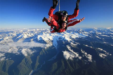 The Thrill of Skydiving: An Exhilarating Adventure