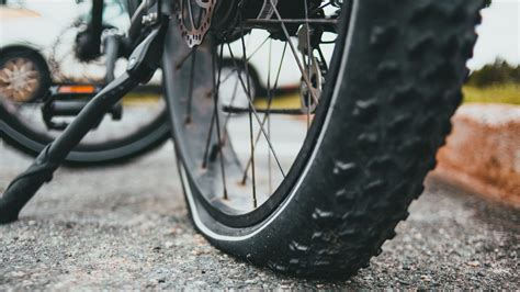Unraveling the Hidden Meanings: What Do Dreams About Deflated Tires on Bicycles Suggest?