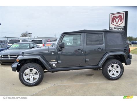 Why a Dark Charcoal Jeep is the Ultimate Fantasy Ride